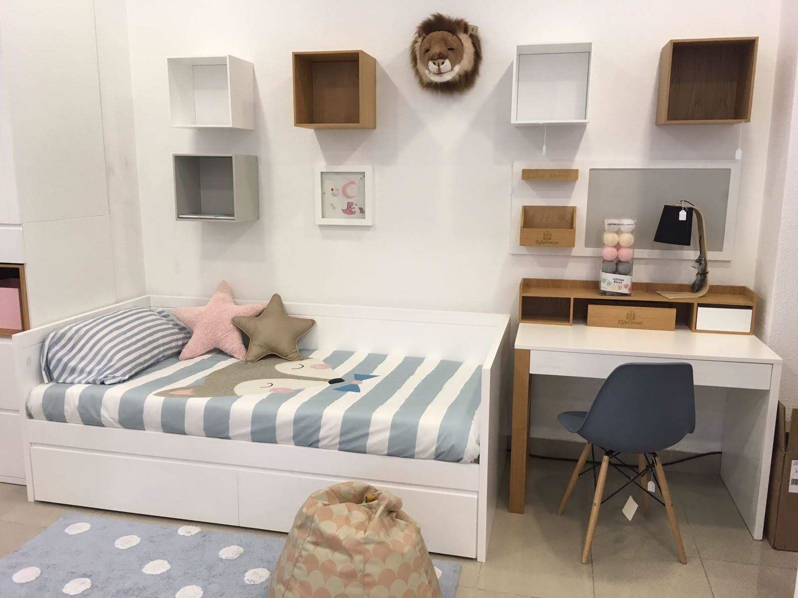 Mobiliario infantil hecho a medida - Imagen 1